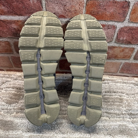 On Running Shoes - Dark Gray men’s Sz 9.5 - Picture 7 of 13